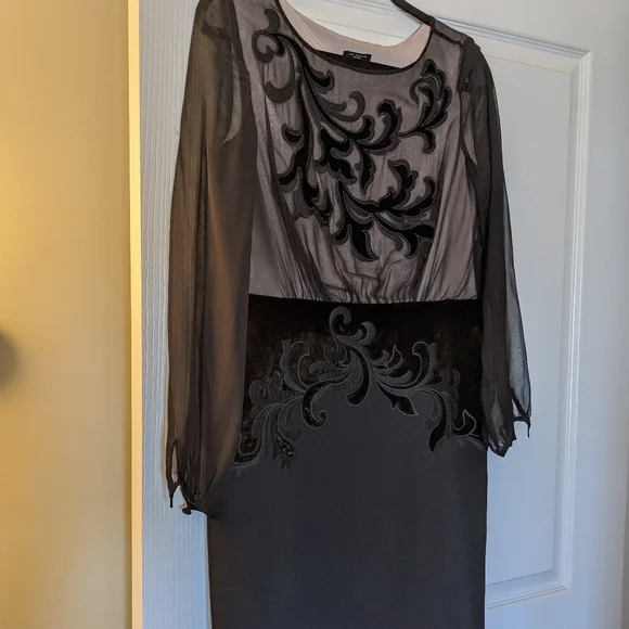 Ann Taylor Silk Chiffon Black Tie Dress with beautiful flock detailing- Size 10P - Picture 1 of 10